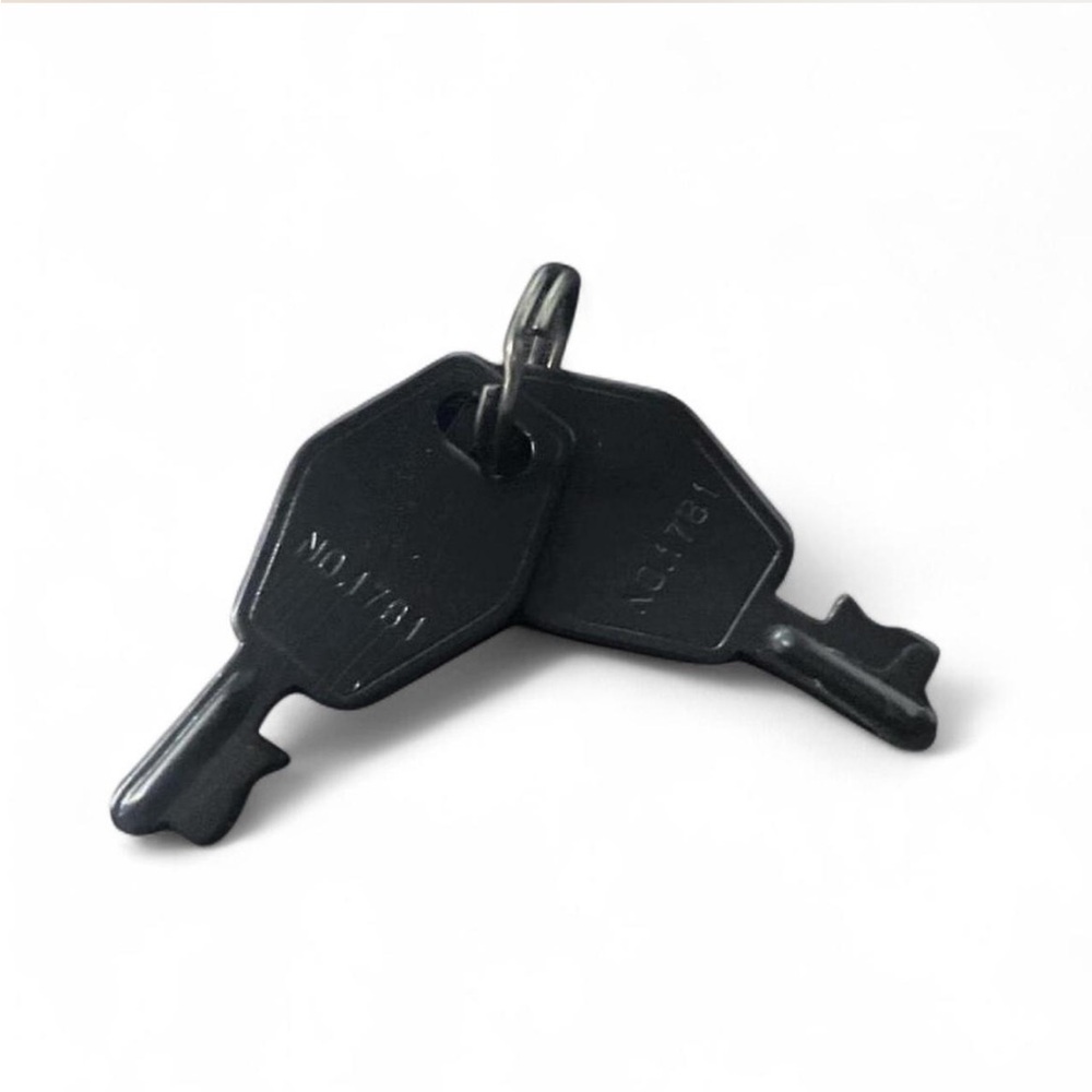 Mac Makeup Case - image 7